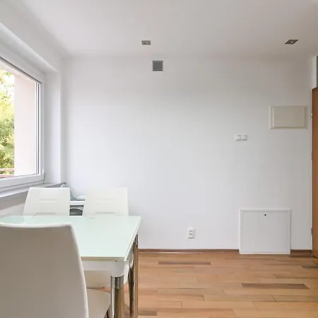Apartment Kamienna Gora Ltc